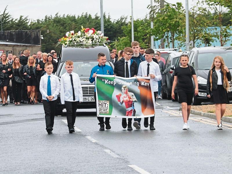 Fiancee of Kevin Sheehy pays emotional tribute at late boxer’s funeral in Limerick
