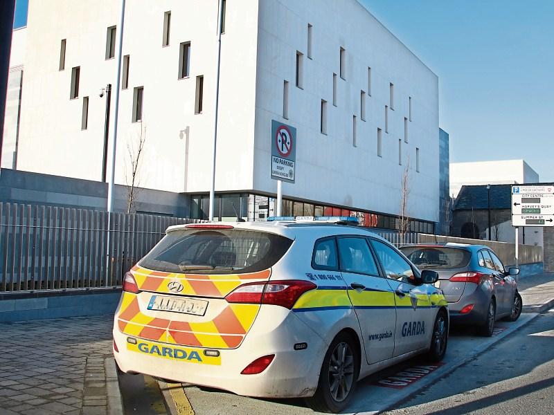 Poultry farm worker was paid &euro;100 to &lsquo;collect&rsquo; drugs package in Limerick town