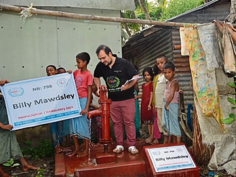 Limerick family of the late Billy honour his memory by sponsoring water pump in Bangladesh