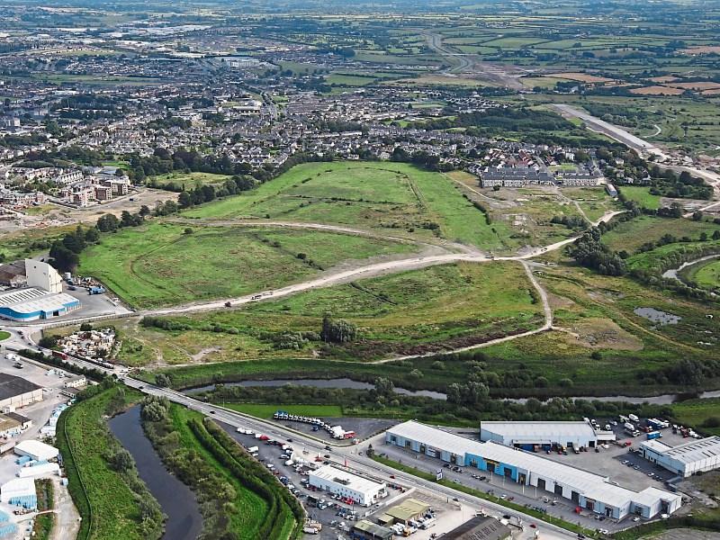 Businessmen pony up &euro;8m for former Limerick racecourse site