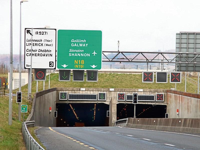 Lane closed in Limerick Tunnel following oil spill