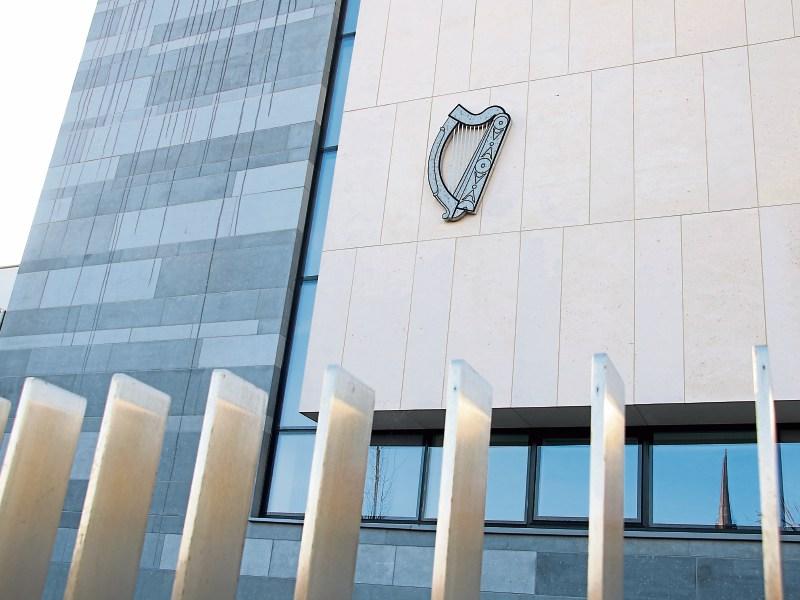 Woman stabs man in Limerick after meeting on Tinder, State alleges