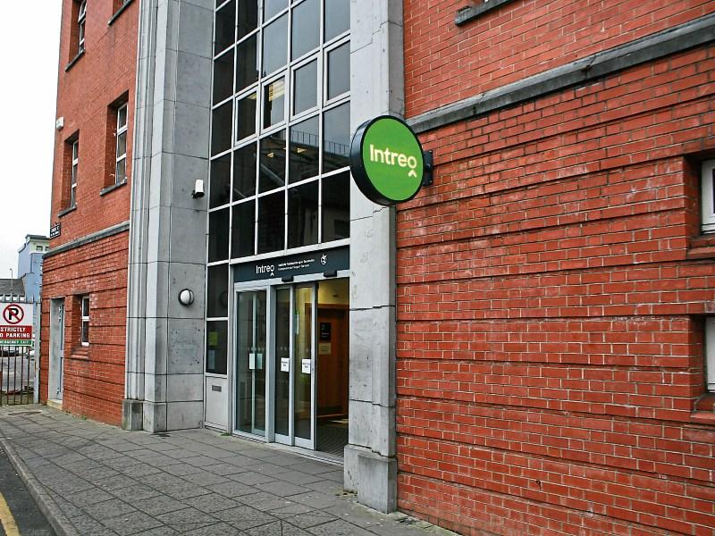 Department staff concerned over lack of social distancing at Limerick office