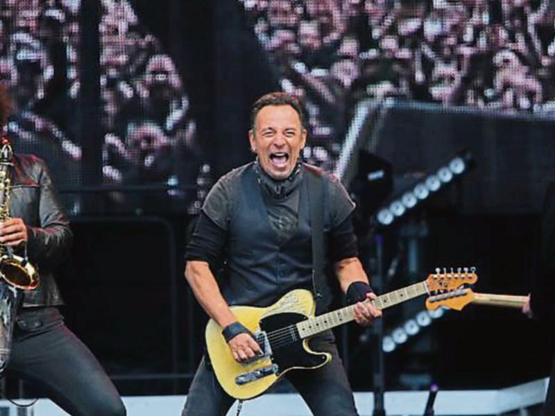 Enda bowls with Bruce Springsteen between Croker gigs