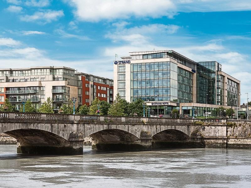 Toddler in hospital after fall from Limerick hotel balcony