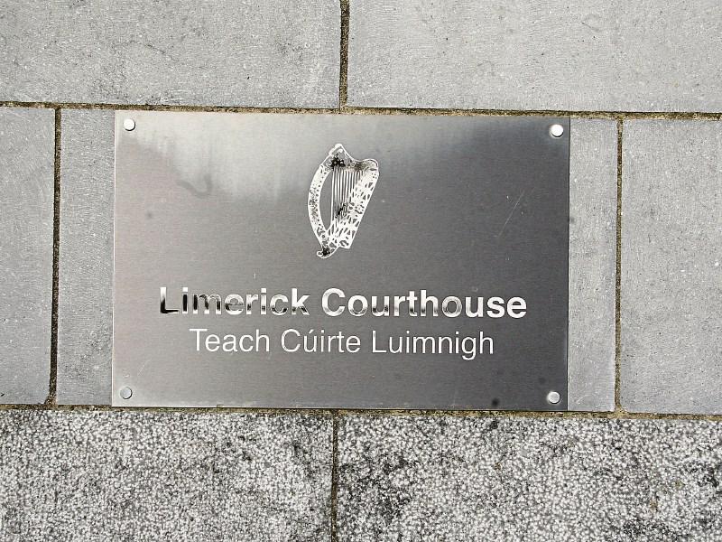 Man goes on trial accused of threatening Limerick detective