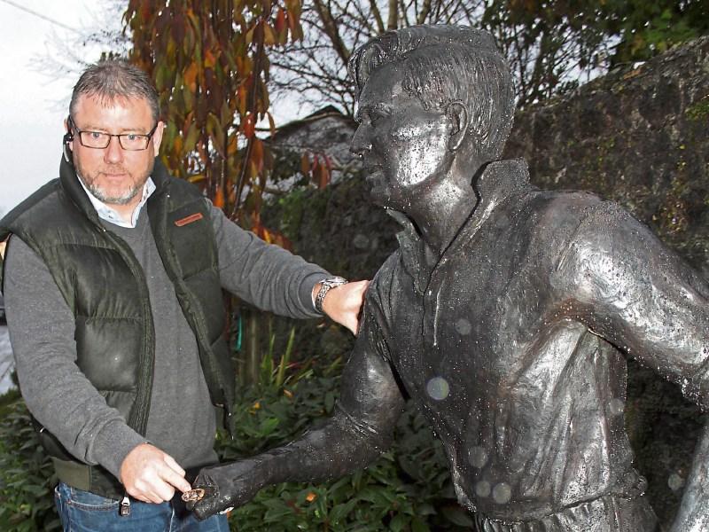 'Thugs' vandalise statue of Limerick's greatest hurler