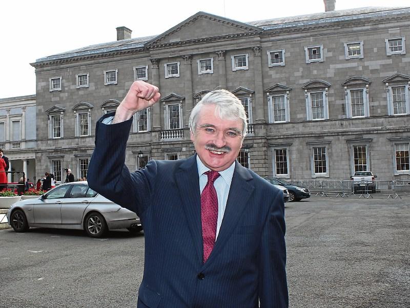Willie O'Dea and Leo Varadkar in battle over the airwaves