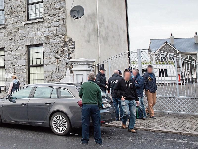 Rathkeale father and son 'aggressive' over search