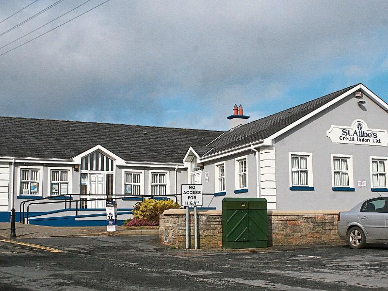 Handgun pointed at Limerick credit union teller during attempted robbery