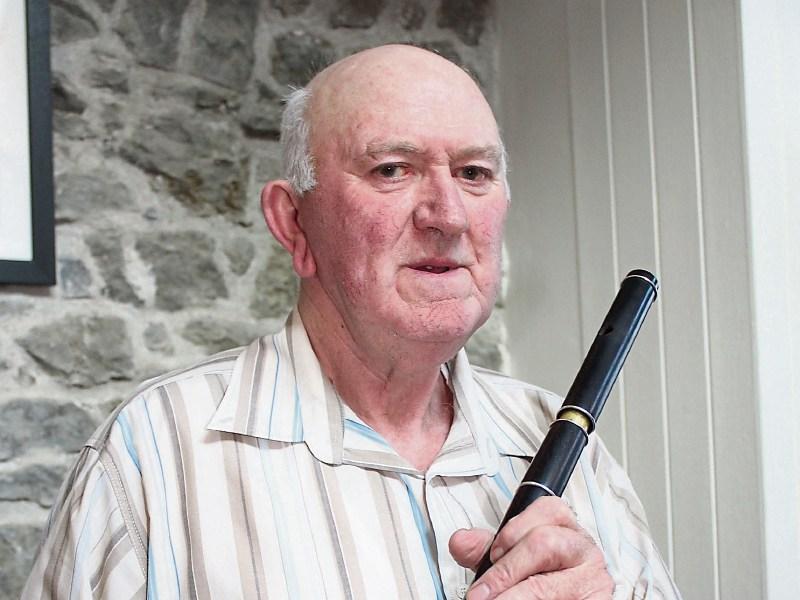 Donie Lyons to launch his solo CD of songs and tunes in Glin 