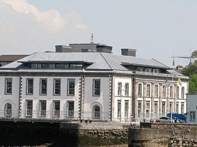 Jury in Limerick trial told 'criminal associates' of defendants will give evidence