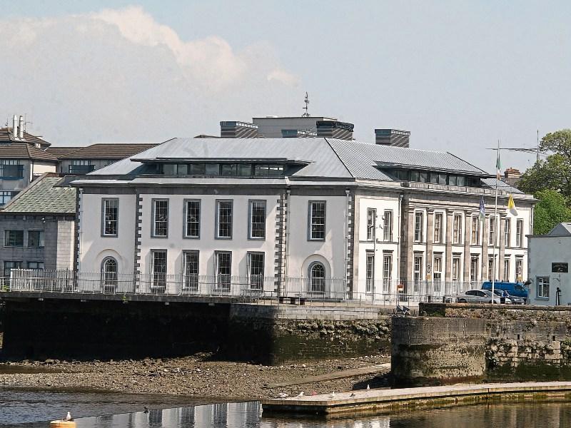 Limerick criminal offers to aid gardai with aggravated burglary case