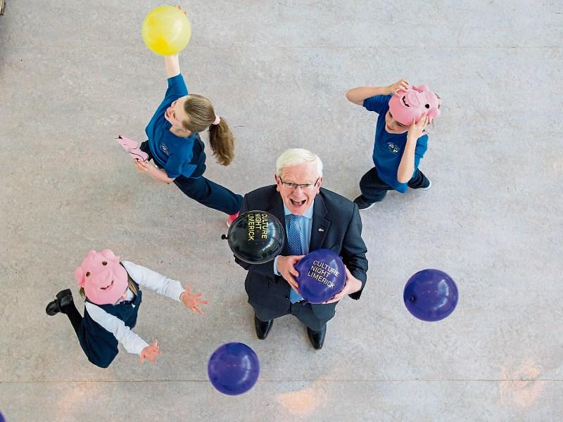 Launching The Pig Parade at LSAD with Prof Vincent Cunnane, President LIT were Gaelscoil Sairseal pupils, Millie O'Sullivan, Kerry Nolan and Jessica Nolan Picture: Alan Place