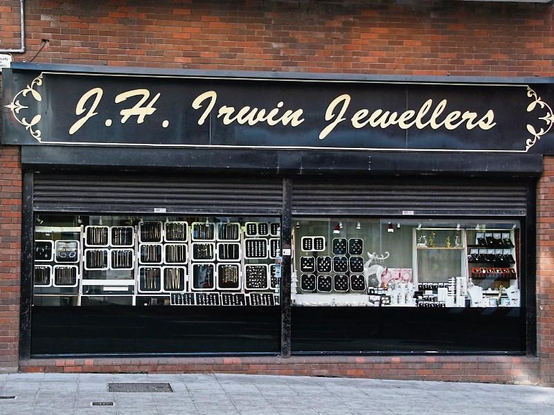 Dramatic scenes as man apprehended at Limerick city jewellers