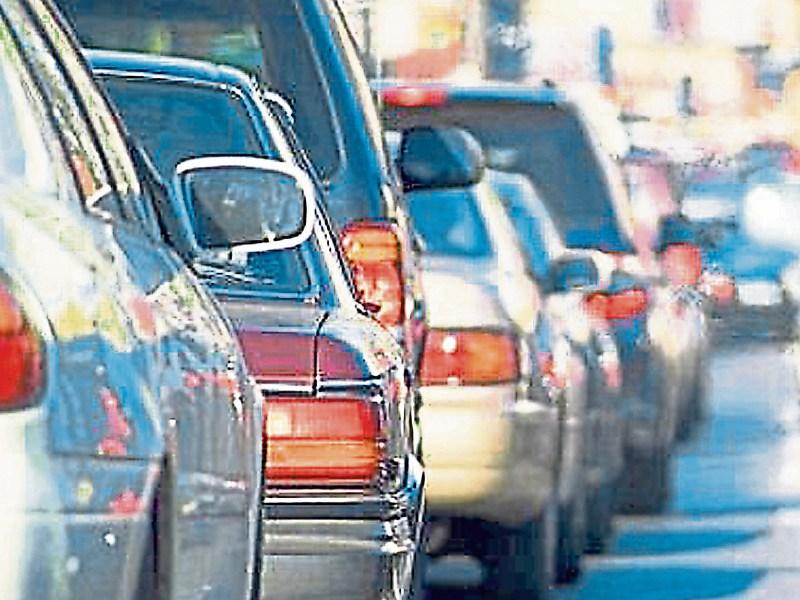 Traffic delay following Limerick road crash