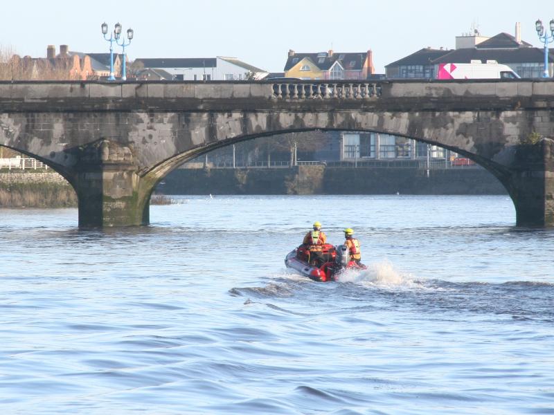 Emergency crews respond to reports of person entering the river Shannon in Limerick