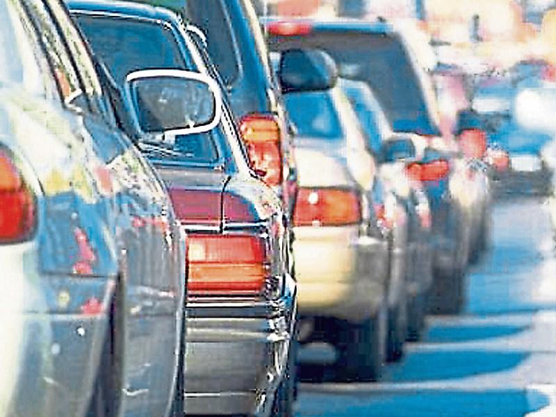 Traffic delays due to car crash in Limerick city