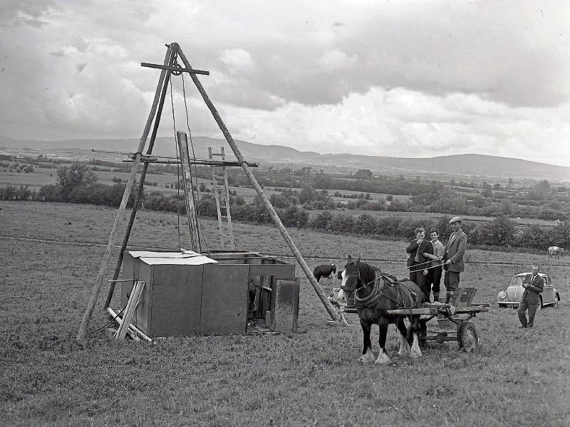 Erection of the drilling works at Michael O'Grady's farm, Oola Hills, Oola in 1962