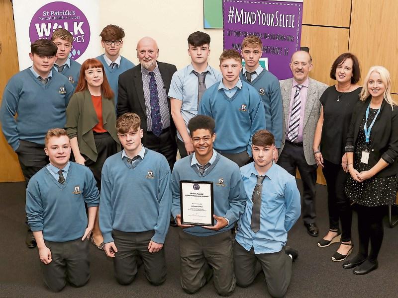 Transition Year Students from St. Clement’s College in Limerick City along with their teachers  Roisin Cleary and Gillian Shinnors received an award from St. Patrick’s Mental Health Service