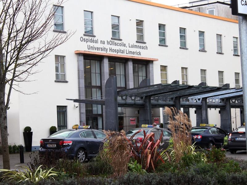 Man in critical condition after road crash on Killaloe-Limerick road