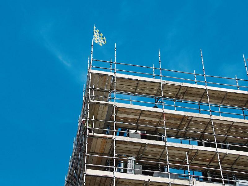 Cheeky builder puts up Clare 'Banner' on flagship Limerick development