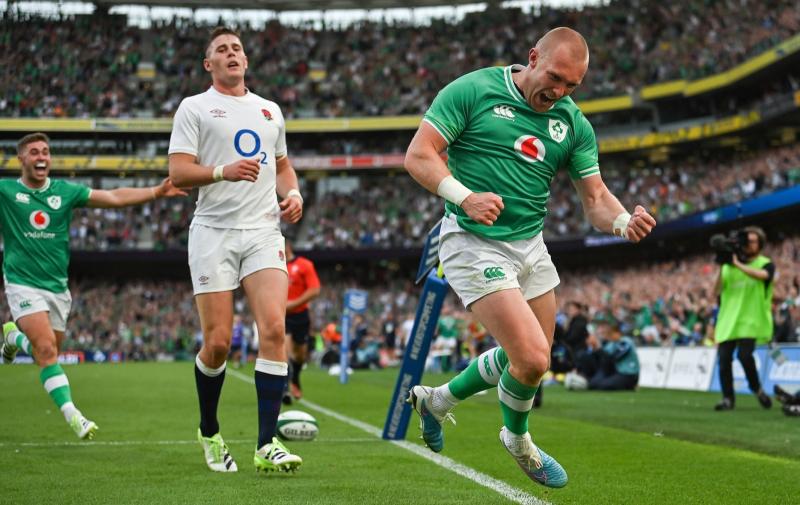 WATCH: Paul O'Connell leads tributes to Keith Earls who is retiring from international rugby