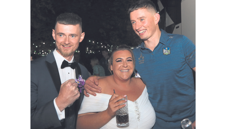 Bride and groom’s fairytale moment with Limerick hurlers