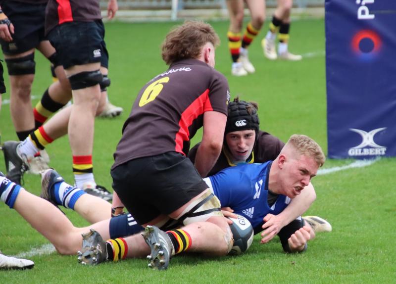 Holders Crescent College see off Árdscoil Rís to book Munster Schools Senior Cup semi-final spot