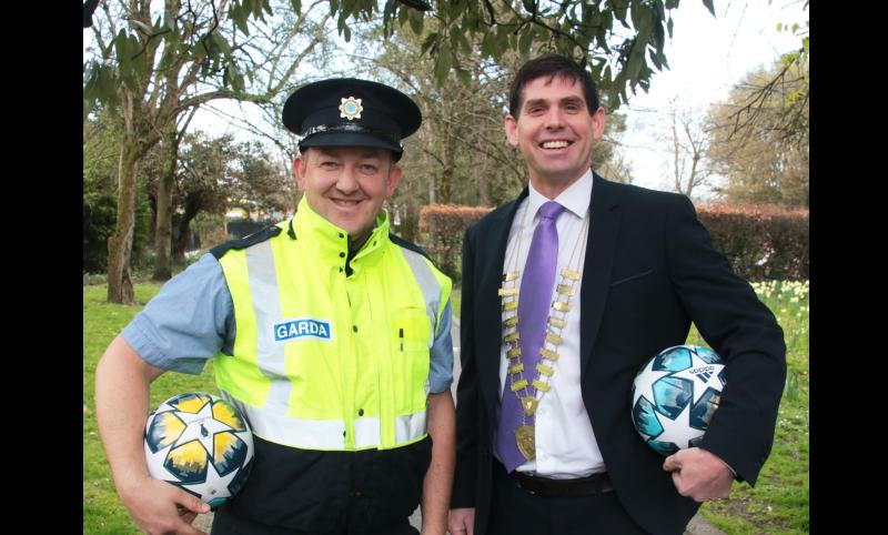 Jury is out on whether Limerick gardai or solicitors will win charity match