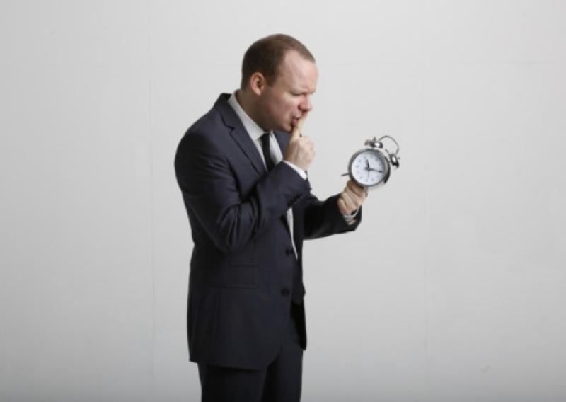 Neil Delamere brings his new show Smart Bomb to the UCH this Saturday