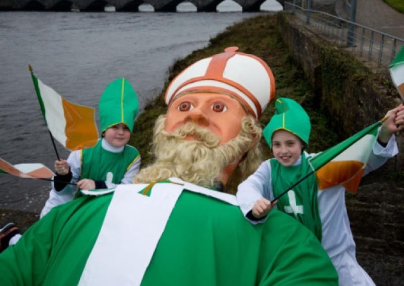 Hannah Keogh and Jack Cosgrove, Gaelscoil Sairseal with St Patrick. Picture: Sean Curtin