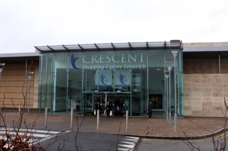 Crescent shopping centre has won its case against Carraig Donn over the charging of �309k annual rent