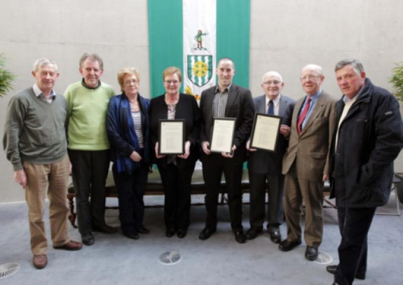 Limerick men and women row in behind their communities at recognition ceremony 
