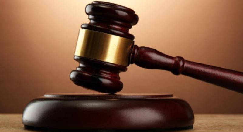 Court delays cause Limerick family to share same train carriage as accused