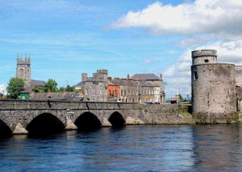 Calls have been made to light up Limerick's bridges - including the Thomond Bridge - with positive messages