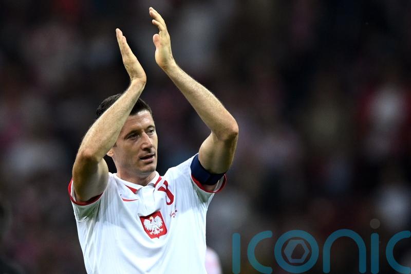 Robert Lewandowski fully focused on Wales game – Poland boss Czeslaw Michniewicz