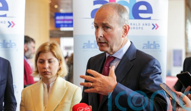 Zelensky invites Irish premier to visit Ukraine