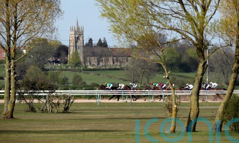 Tuesday&rsquo;s Southwell card set for 10am start due to heatwave
