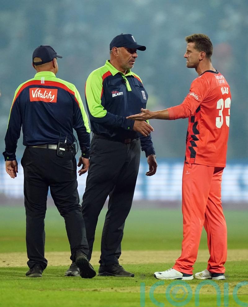 Lancashire’s Dane Vilas questions umpires’ hastiness to annouce dead ball