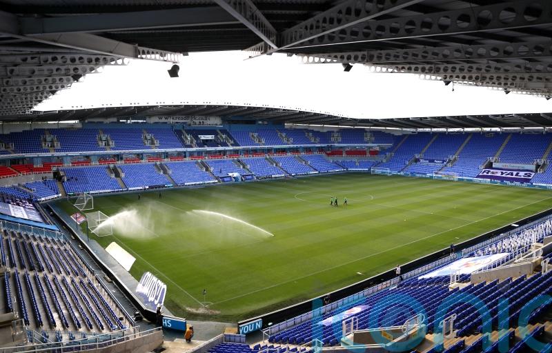 Reading sign Porto midfielder Mamadou Loum on season-long loan