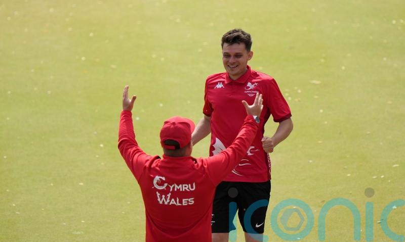 Wales hold on to defend Commonwealth Games men’s pairs bowls title
