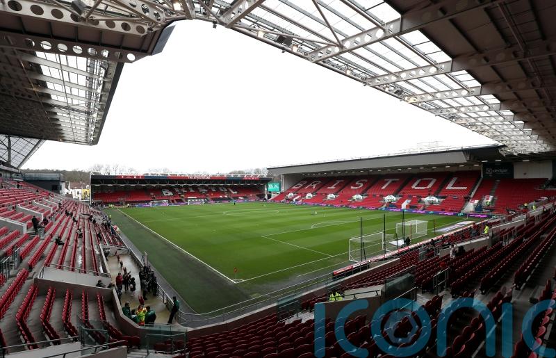 Bristol City boss Lauren Smith told to stay ‘in kitchen’ during men’s match