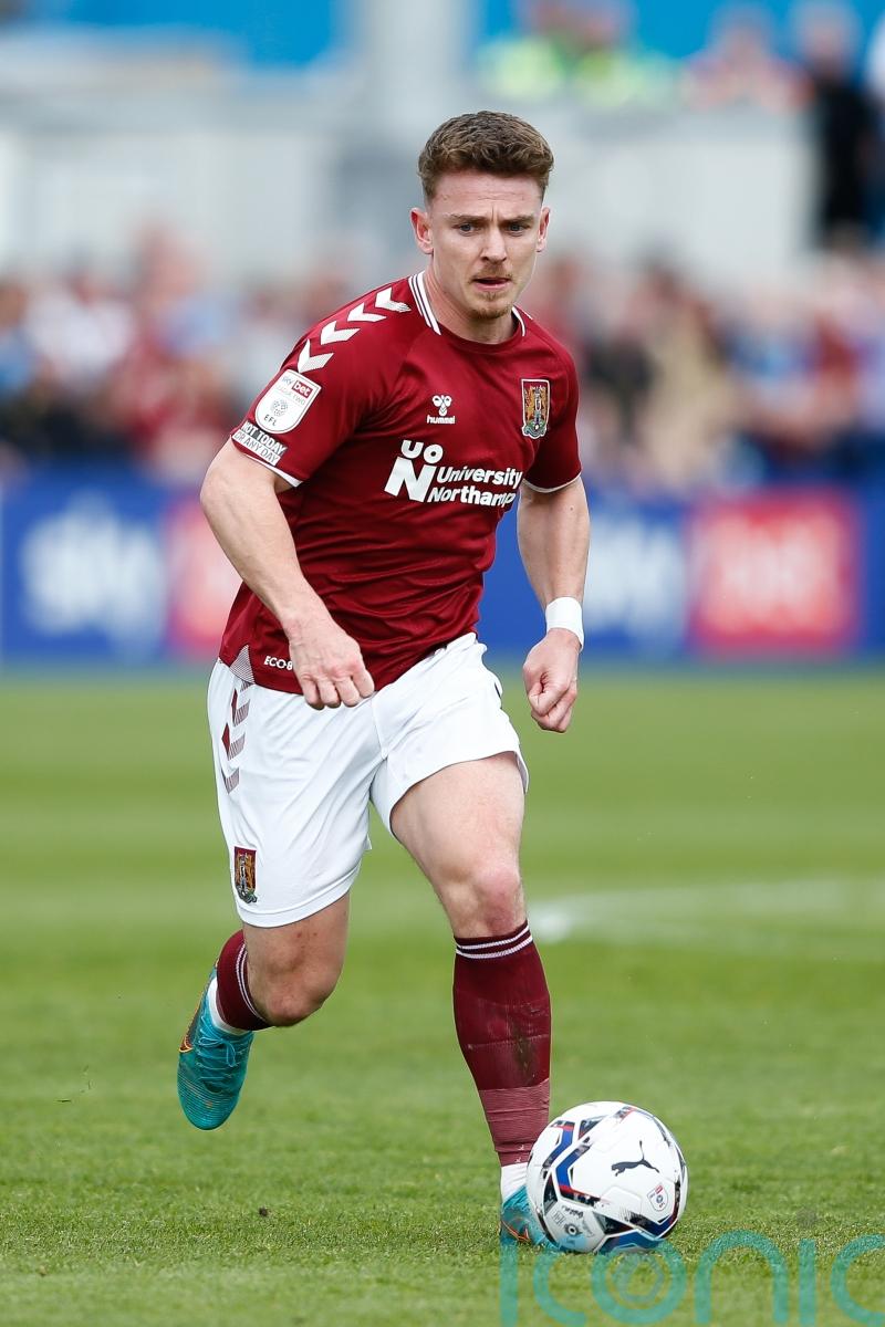 Sam Hoskins snatches dramatic point for Northampton at Crewe