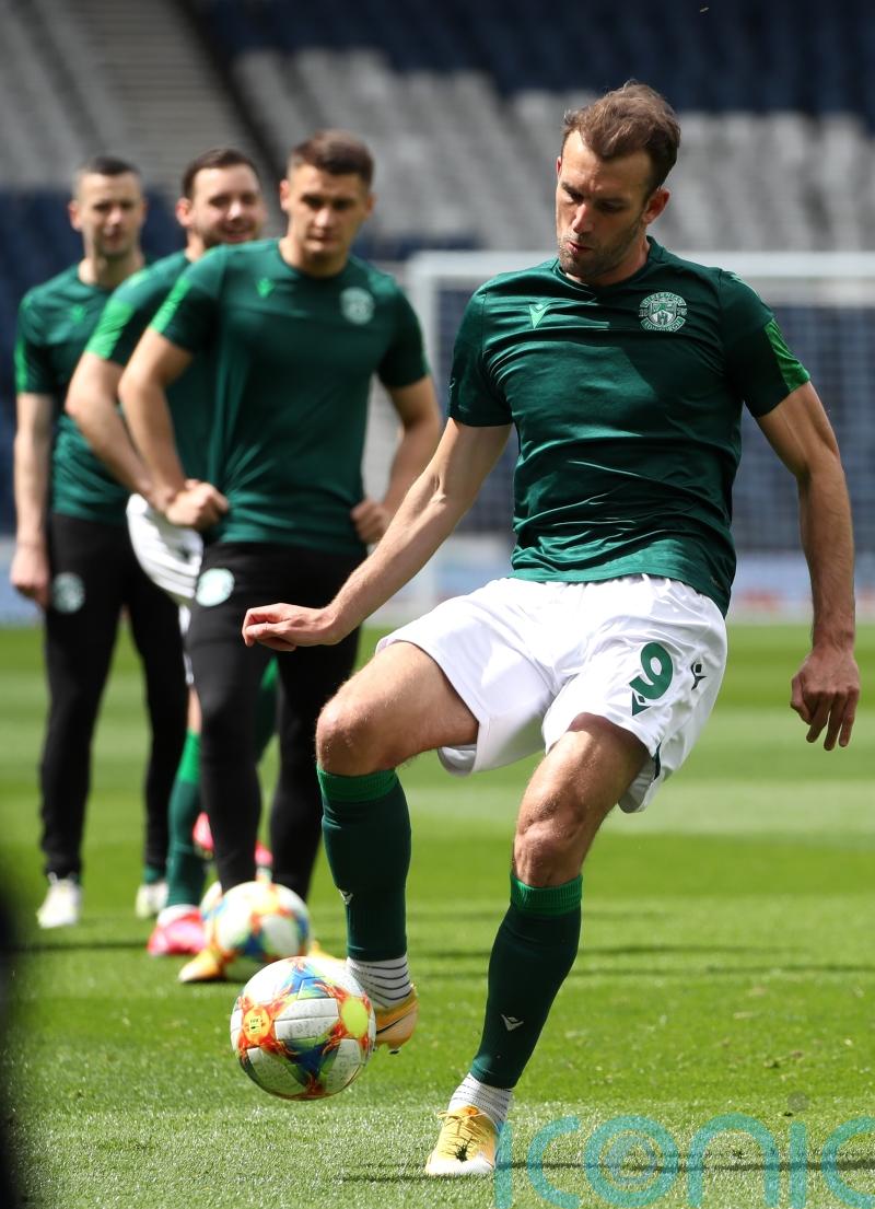 Hibernian looking to keep striker Christian Doidge – Jamie McAllister