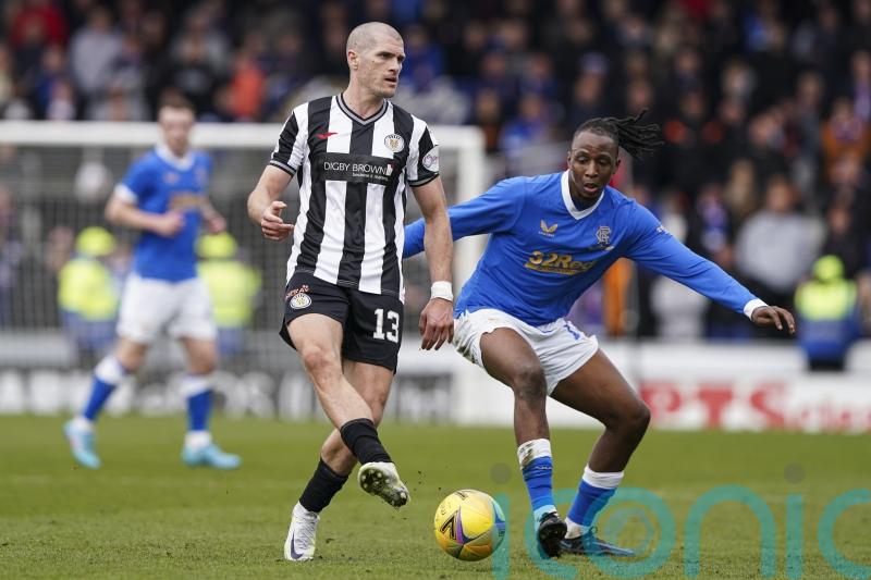 Alex Gogic in St Mirren squad for home game against Hibernian