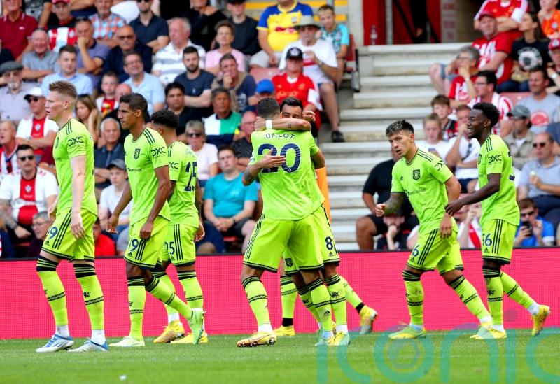 Erik ten Hag hails Bruno Fernandes’ ‘fantastic finish’ as Man Utd sink Saints