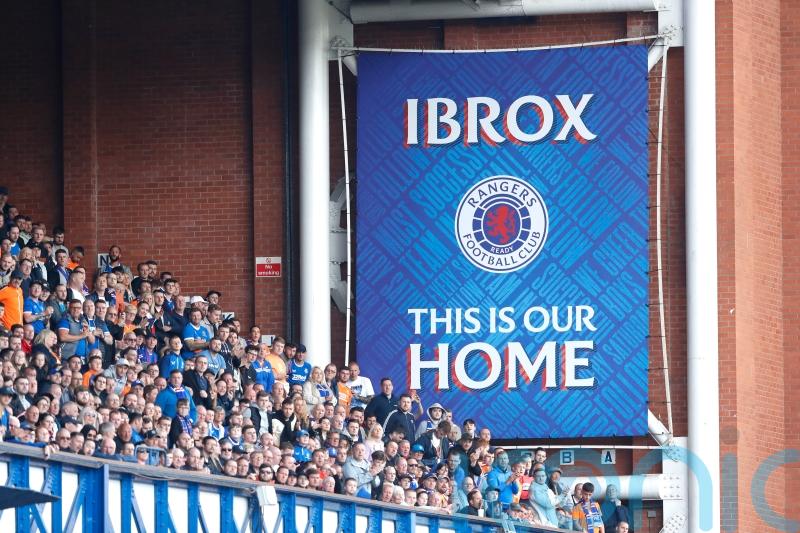 Rangers fans sing British national anthem at Ibrox before Napoli match