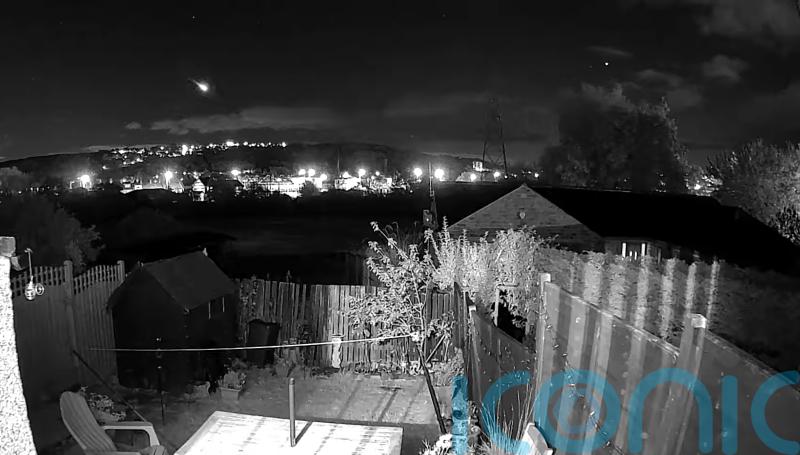 Fireball seen above UK was a meteor, experts say