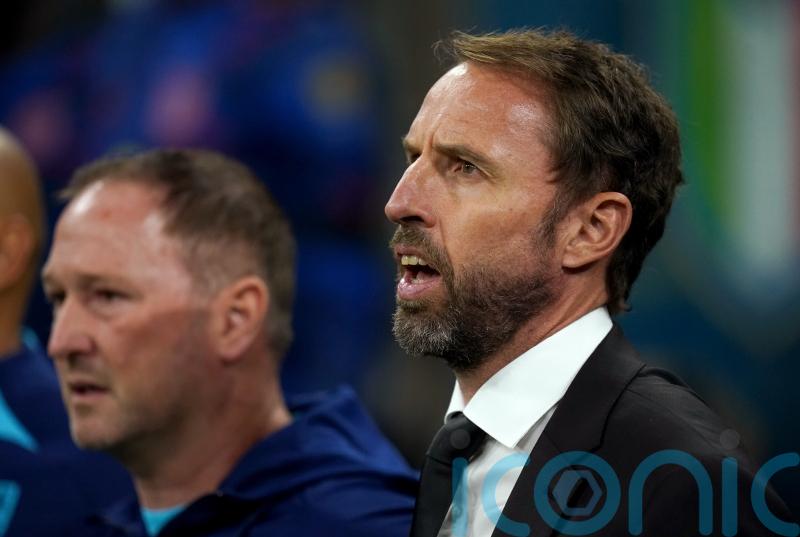 Gareth Southgate urges England ‘to stay really tight’ after poor run of form